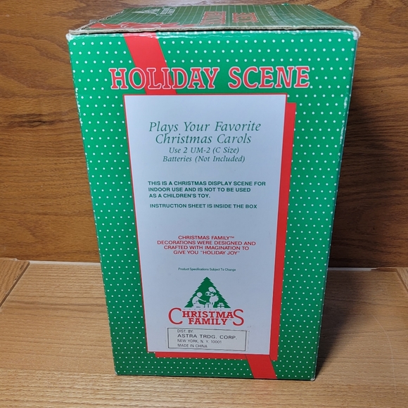 Musical Santa Figure Holiday Scene Christmas Crestone's Christmas Family 1990 - Picture 16 of 16